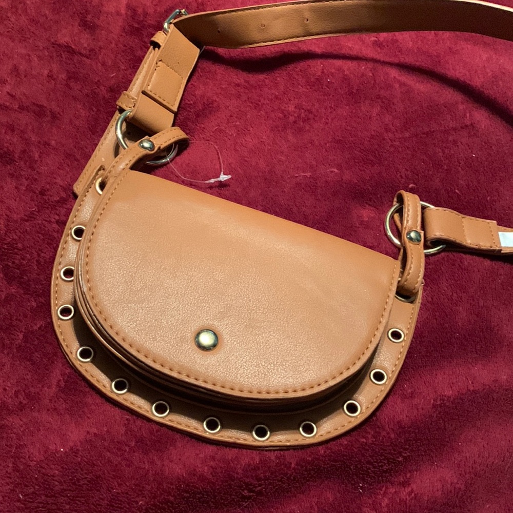 Cognac belt bag